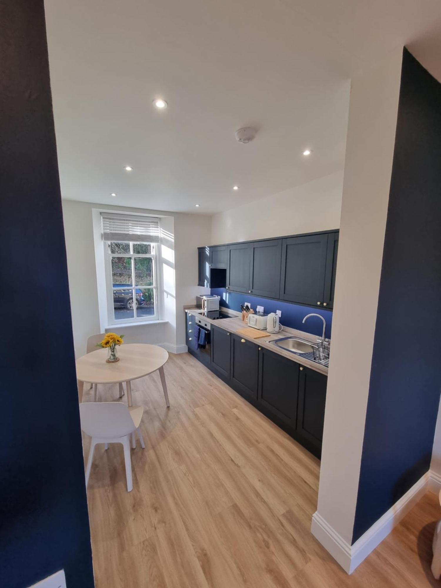 The Rail & Ferry Den Apartment โอบาน ภายนอก รูปภาพ